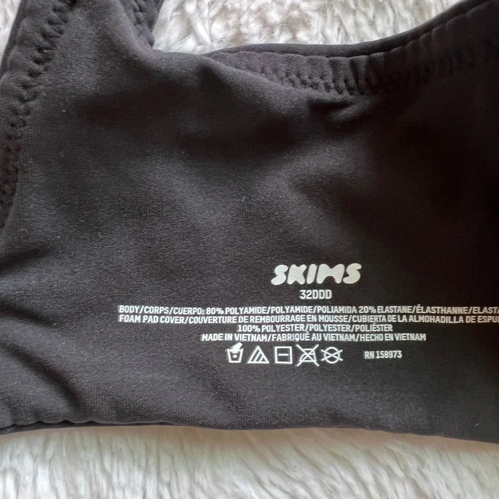 Skims Women's Fits Everybody T-Shirt Bra Onyx Black BR-UWR-2294 Size 32DDD New